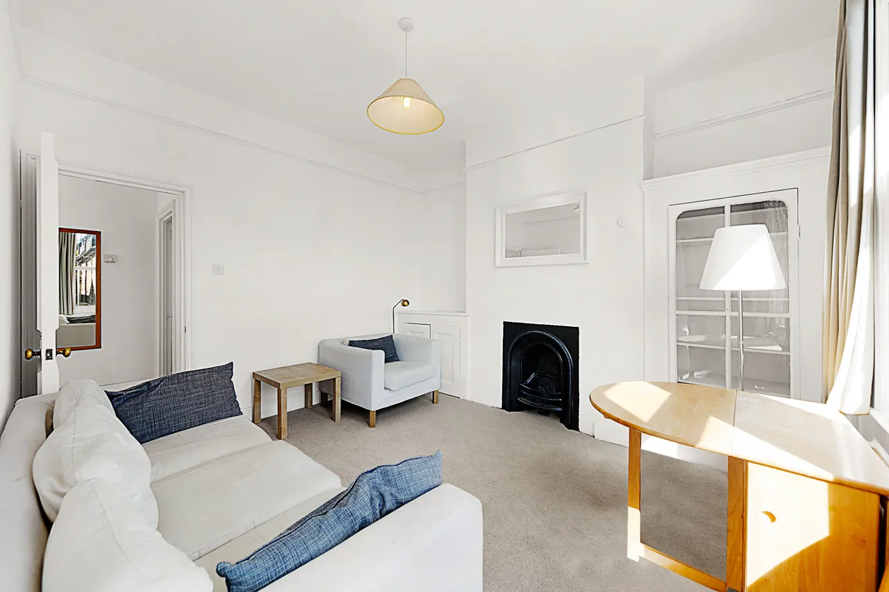 London, SW18, photo 7