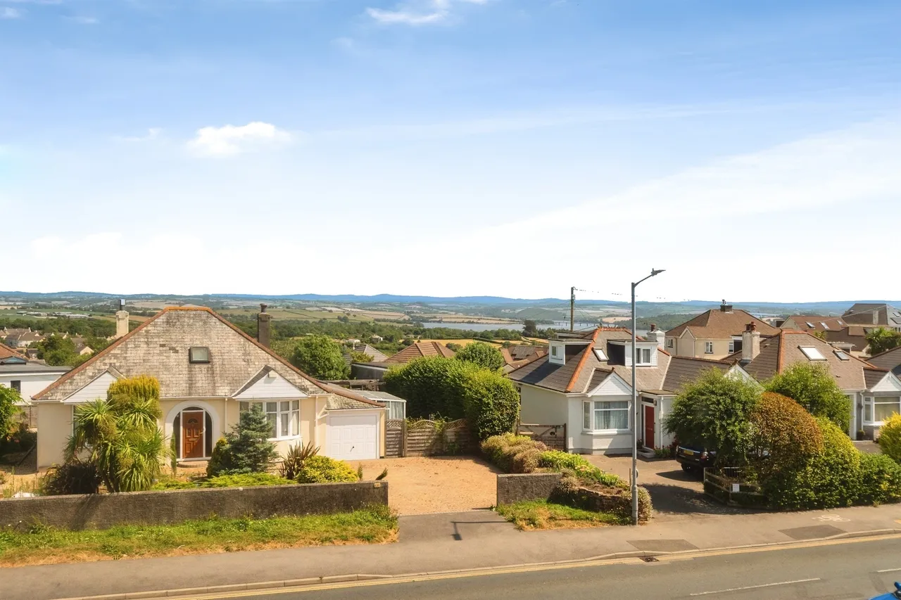 Callington Road, Saltash, photo 4