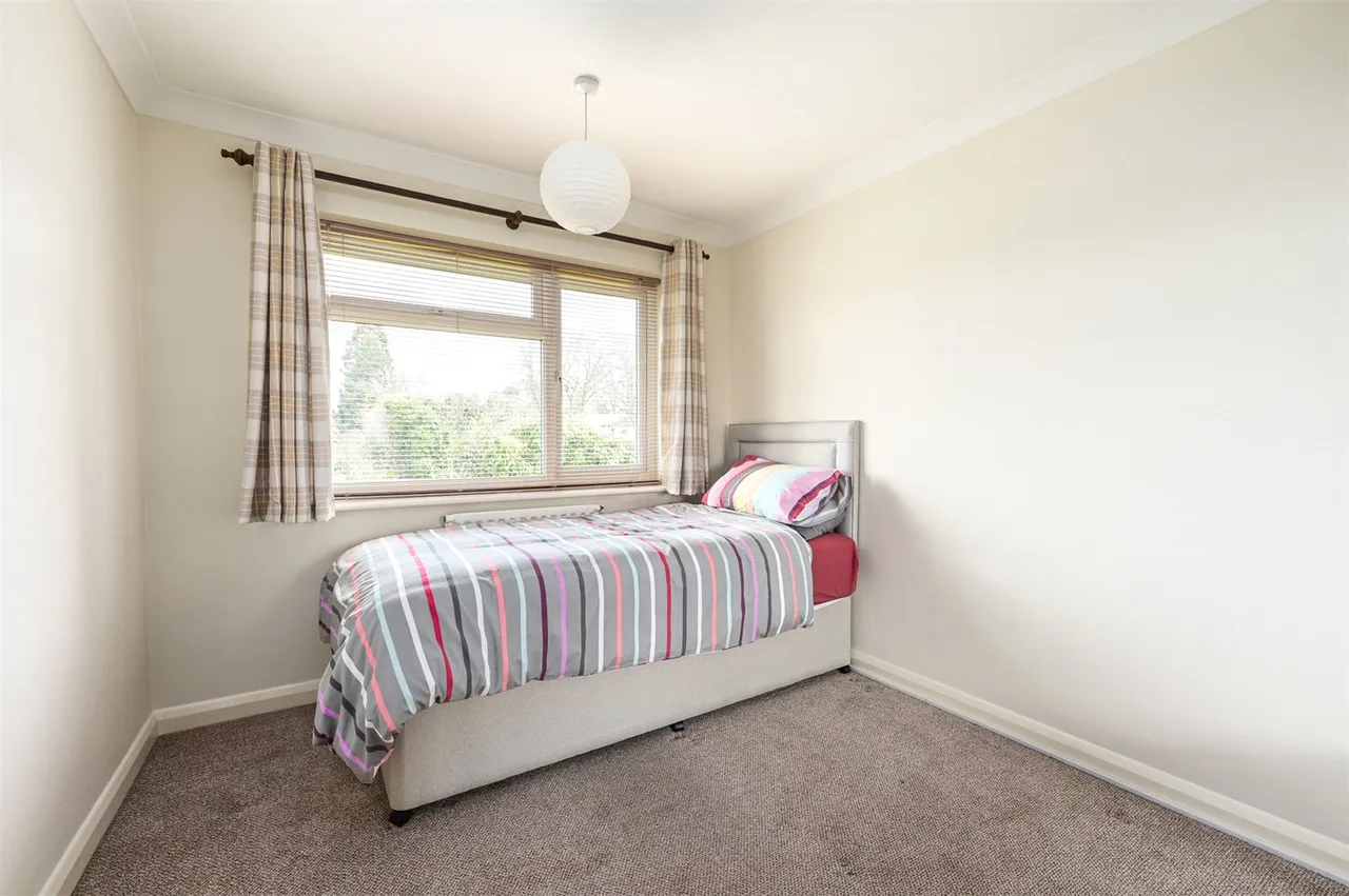 Firacre Road, Ash Vale, Guildford, Surrey, GU12 5JT, photo 8