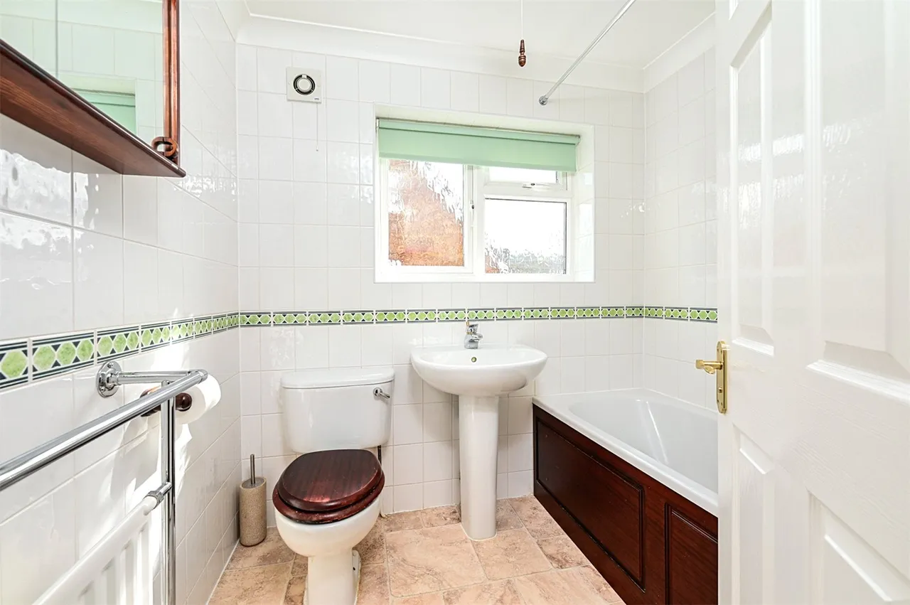 Firacre Road, Ash Vale, Guildford, Surrey, GU12 5JT, photo 10