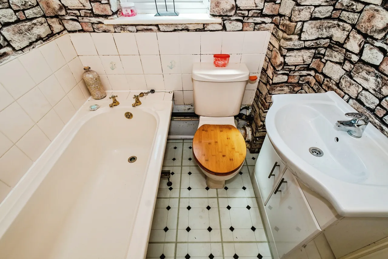 Highdown Avenue, Worthing, BN13, photo 12