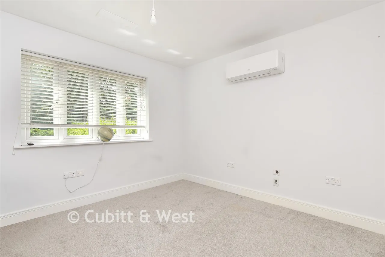 Copthorne Road, Felbridge, RH19, photo 12