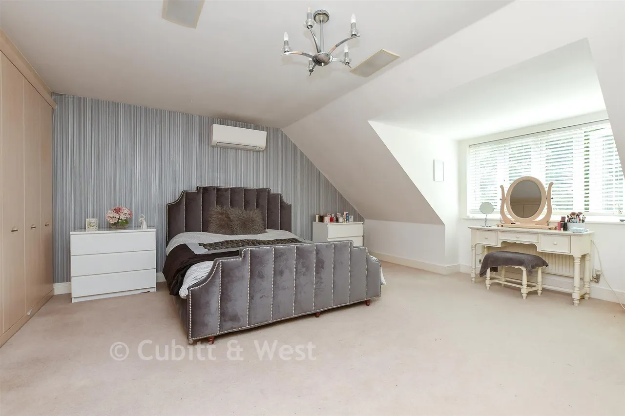 Copthorne Road, Felbridge, RH19, photo 9