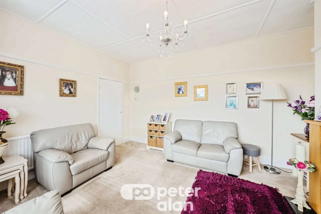 Usk Road, Pontypool, NP4, photo 13