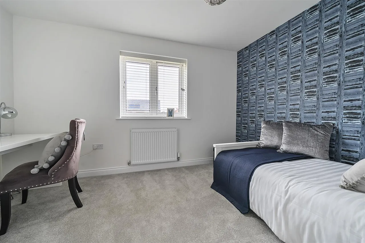 Maddoxford Gardens, Boorley Green, photo 11