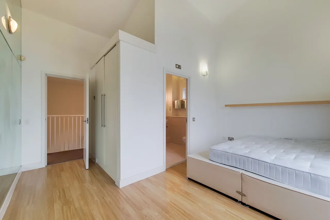 22 Arran House, Raleana Road, London, photo 8