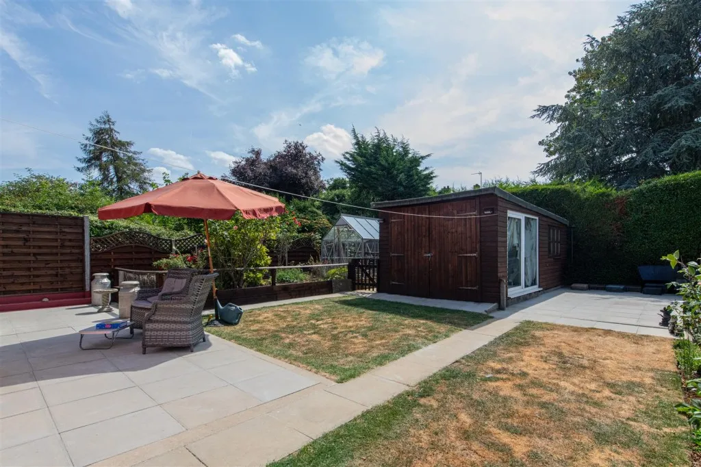 Orlingbury Road, Little Harrowden, photo 12