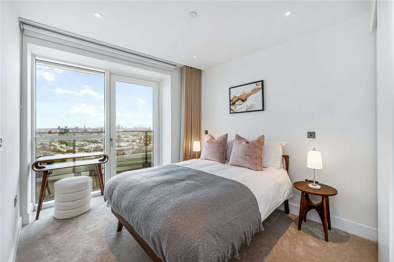 Cascade Way, White City, W12, photo 6