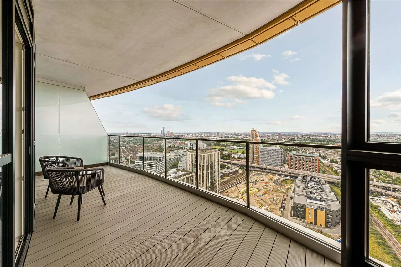 Cascade Way, White City, W12, photo 20