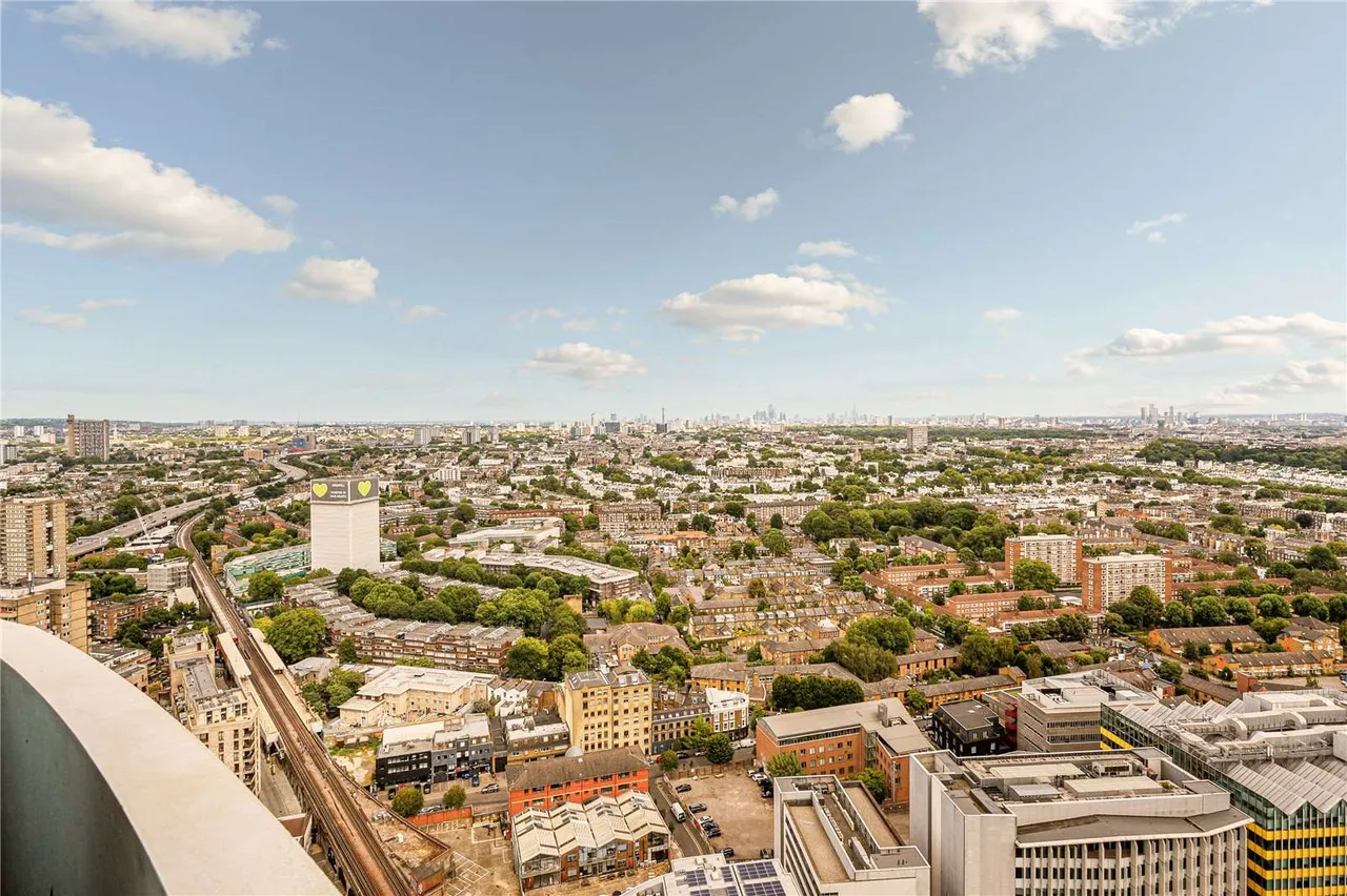 Cascade Way, White City, W12, photo 23