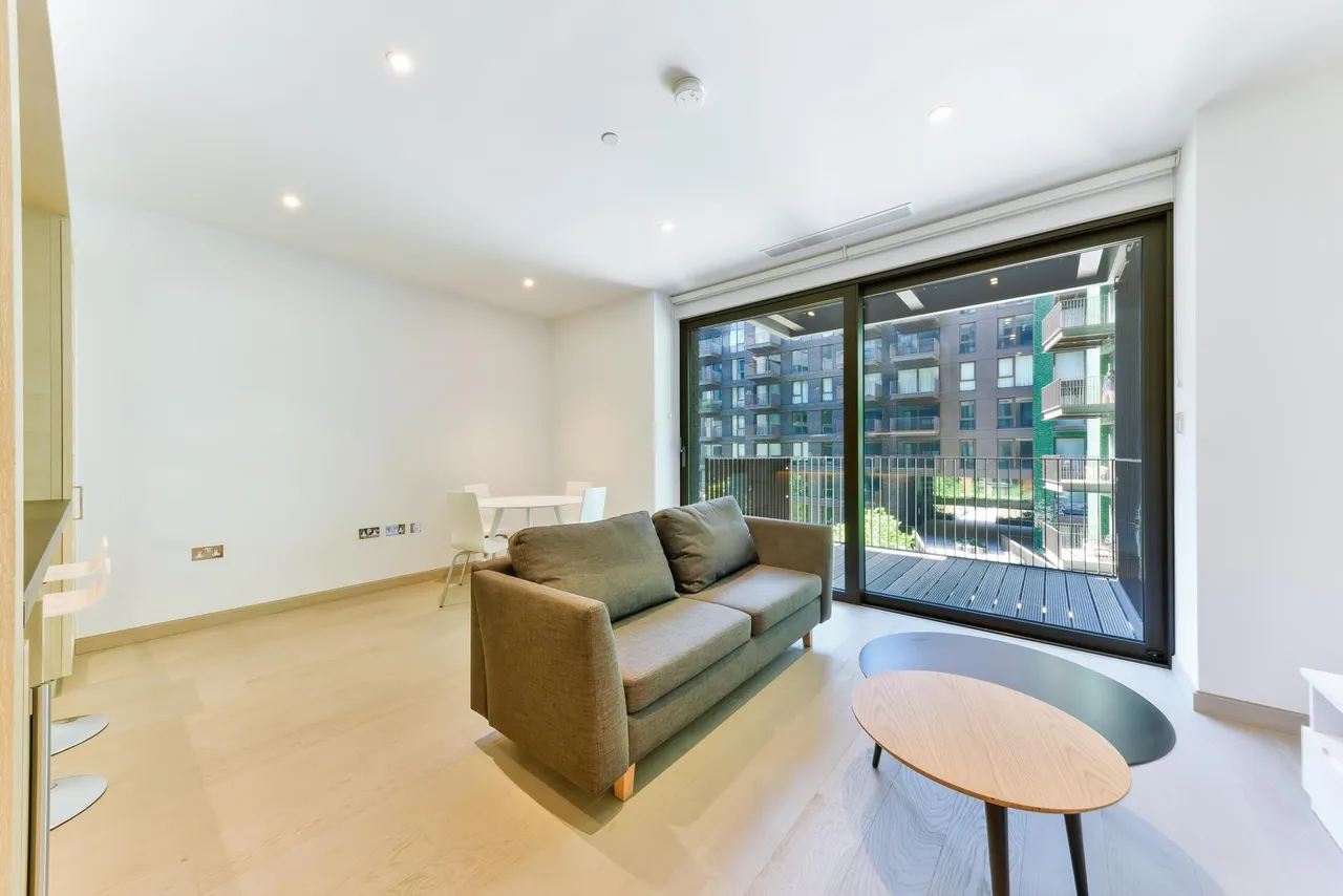 Embassy Gardens, Nine Elms, SW11, photo 2