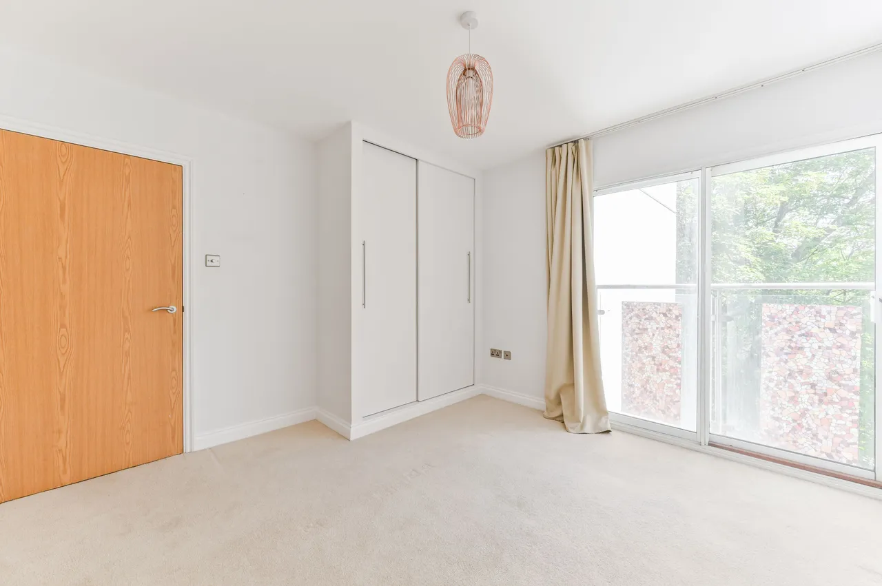 Flat 8, Ashton Court, 94 Chatsworth Road, Croydon, photo 10