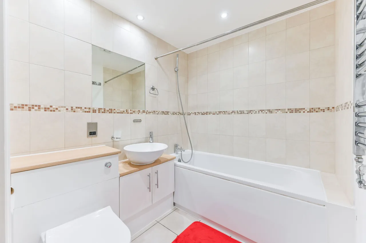 Flat 8, Ashton Court, 94 Chatsworth Road, Croydon, photo 12