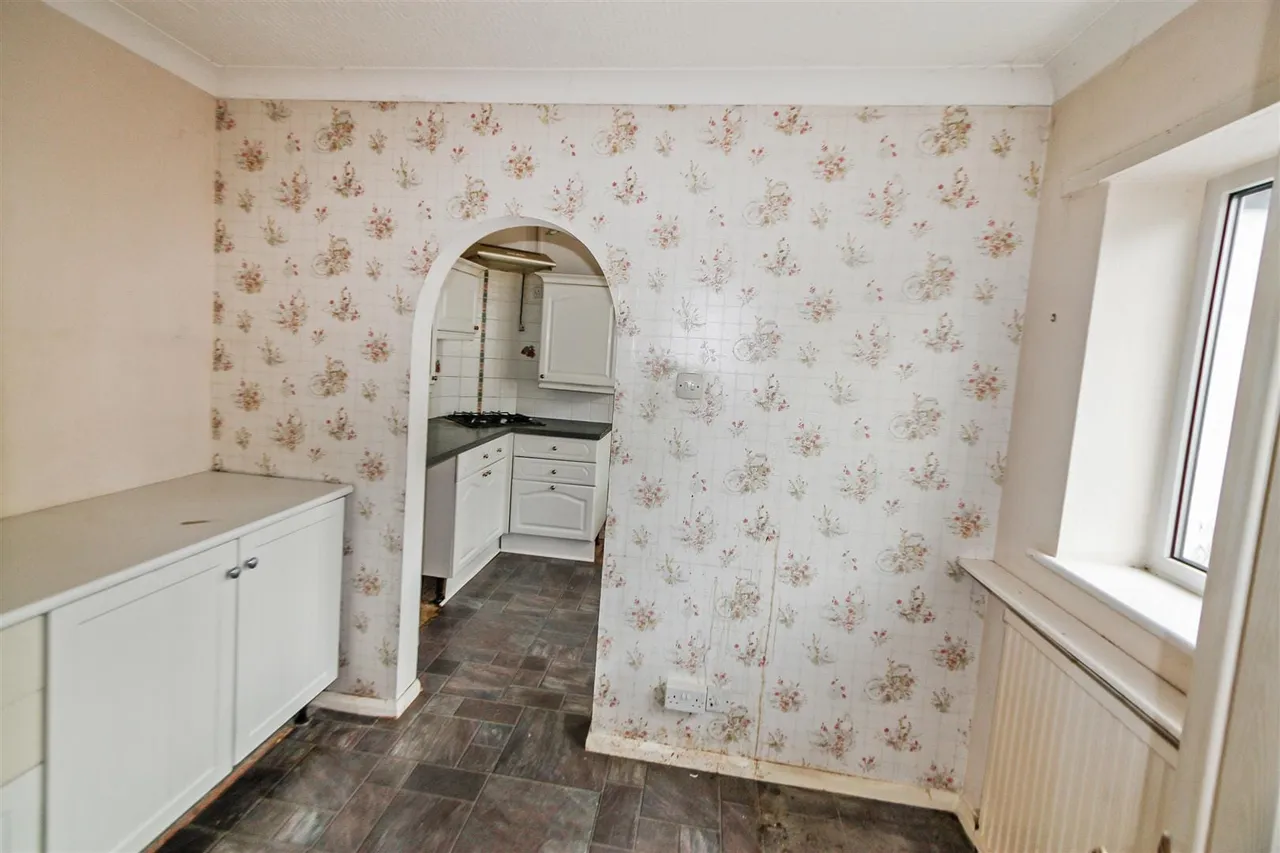 Marble Church Grove, Bodelwyddan, Rhyl, Denbighshire, LL18 5UP, photo 4