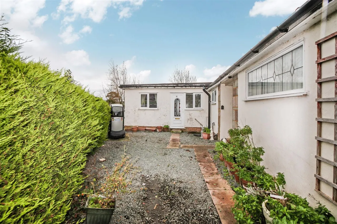 Marble Church Grove, Bodelwyddan, Rhyl, Denbighshire, LL18 5UP, photo 19