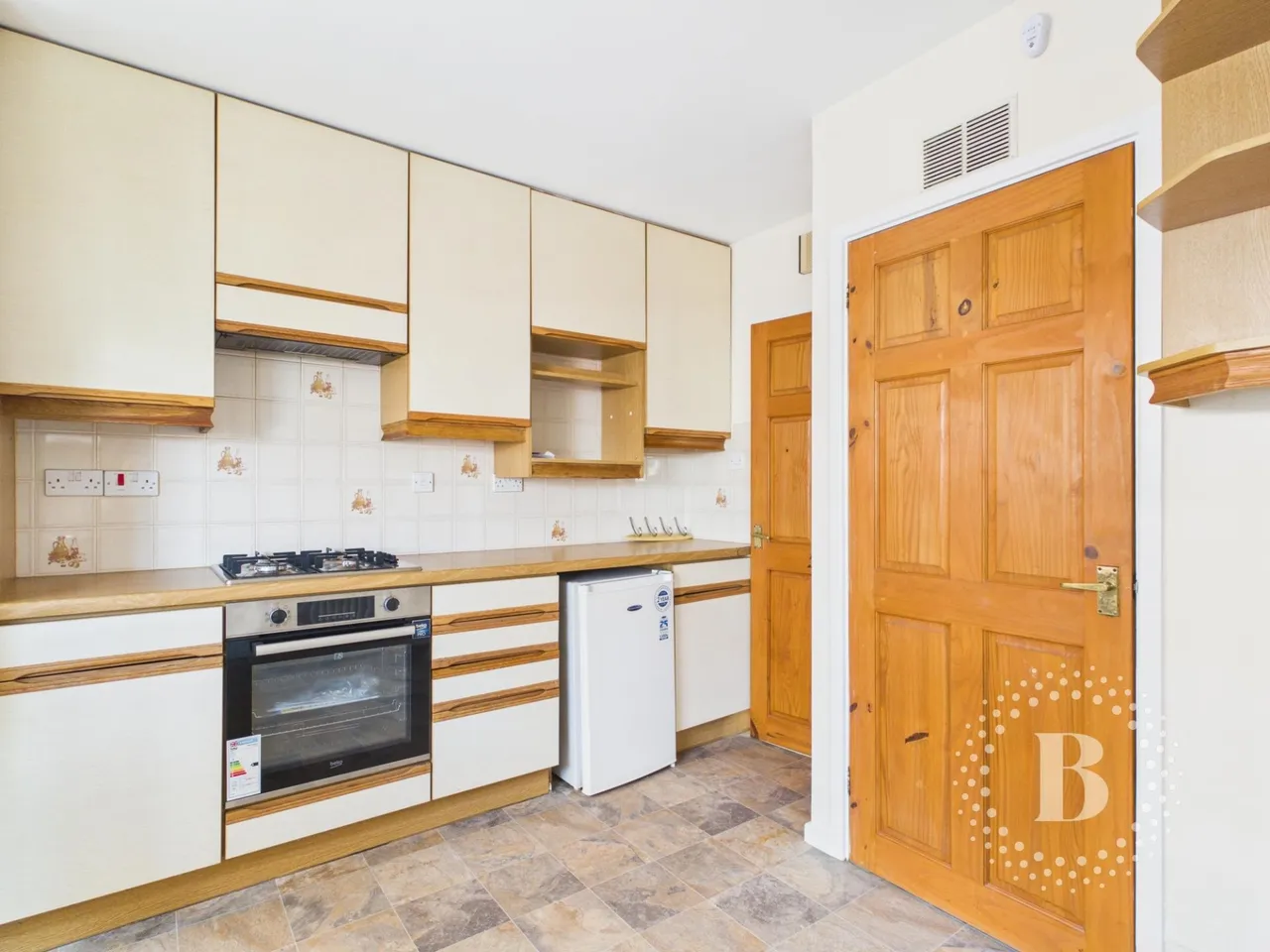Cedar Avenue, Shawbury, SY4, photo 4