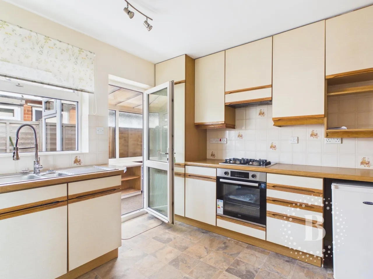 Cedar Avenue, Shawbury, SY4, photo 5