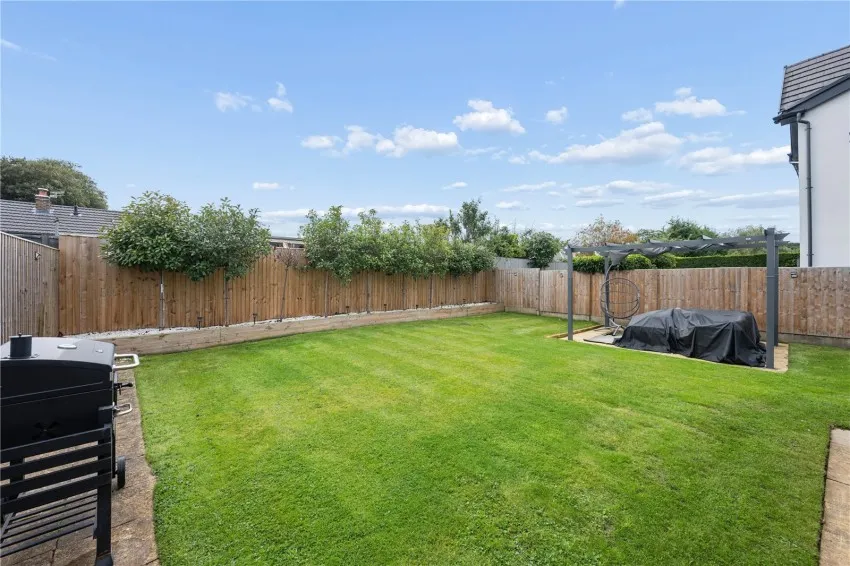 Silverdale Road, Gatley, photo 9