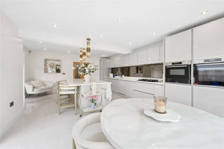 Silverdale Road, Gatley, photo 15