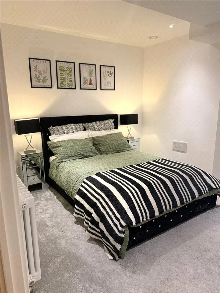 325 Harrow Road, London, W9, photo 2