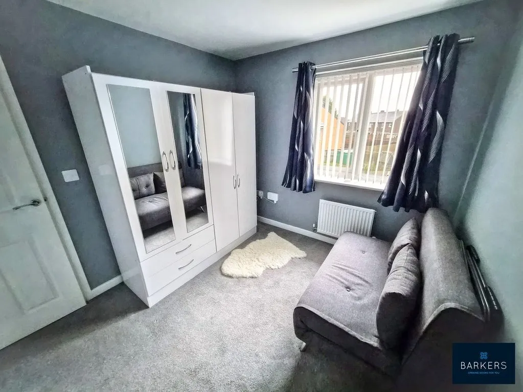 Denham Drive, Bradford BD6 3FH, photo 12