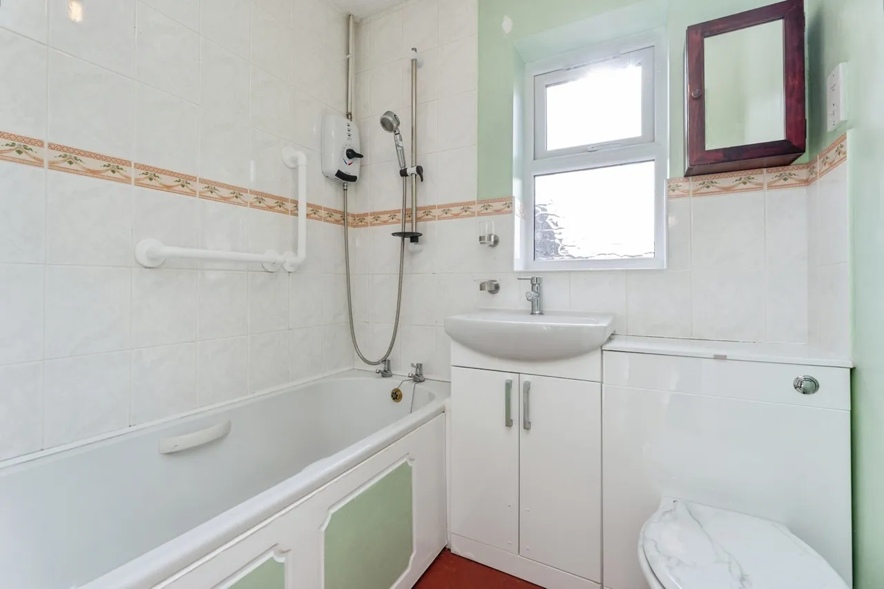 Rhodfa Wenlo, Greenfield, CH8, photo 8