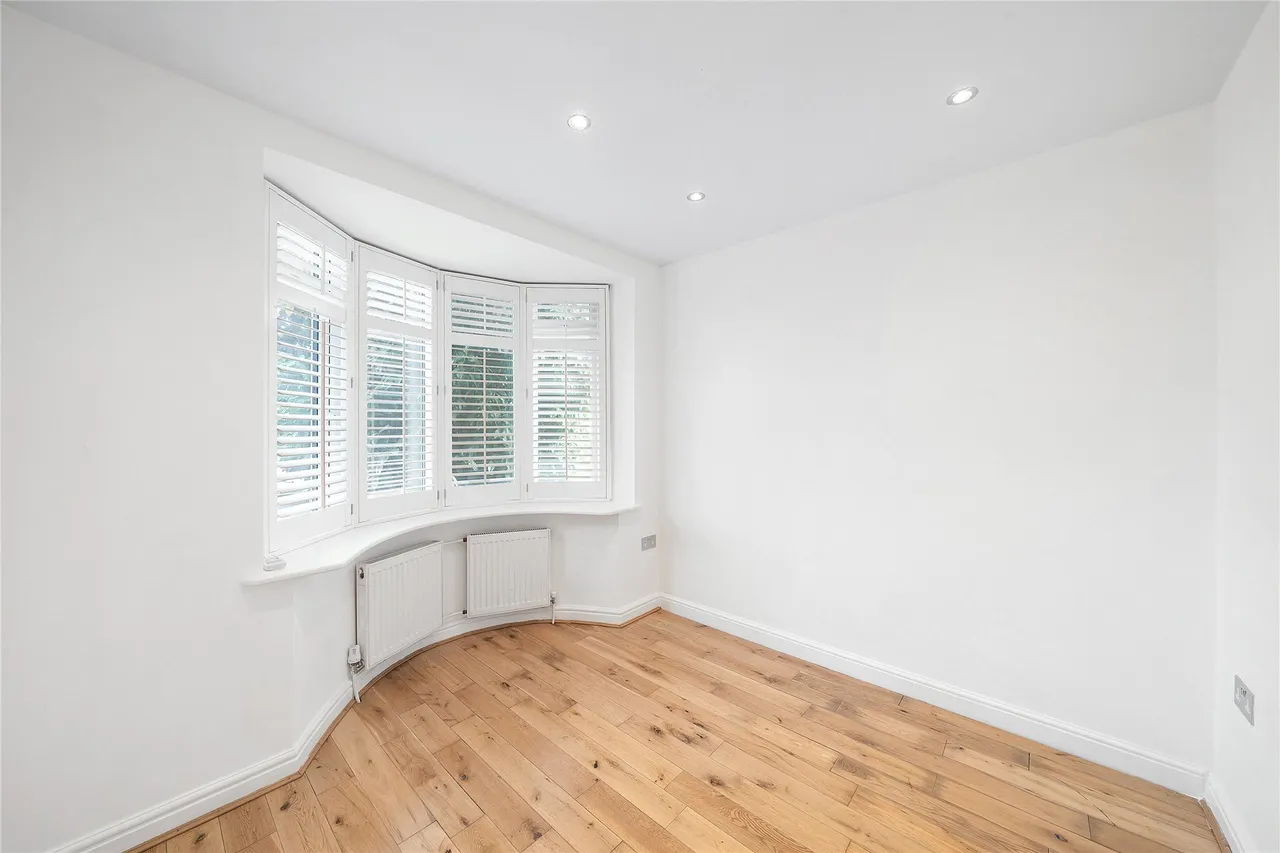 Cameron Road, London, SE6, photo 10