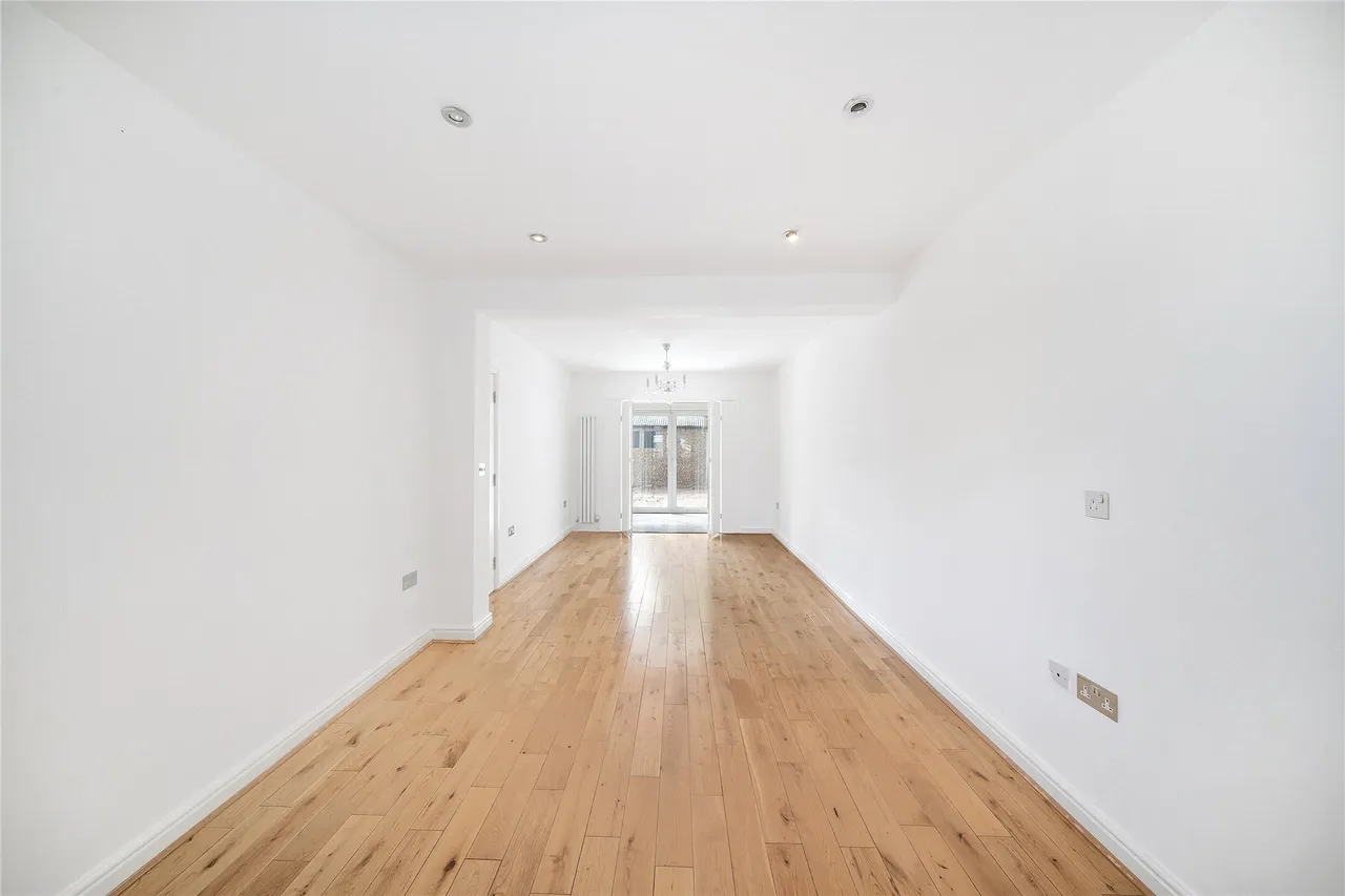Cameron Road, London, SE6, photo 3