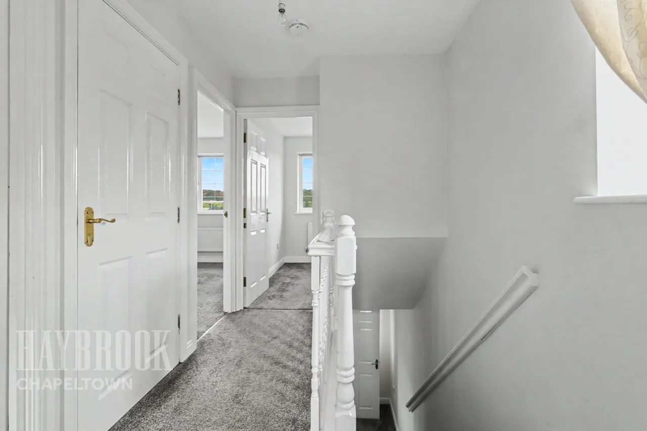 Ironstone Drive, Chapeltown, photo 12