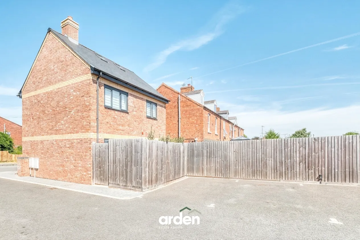 Station Road, Studley, B80, photo 4