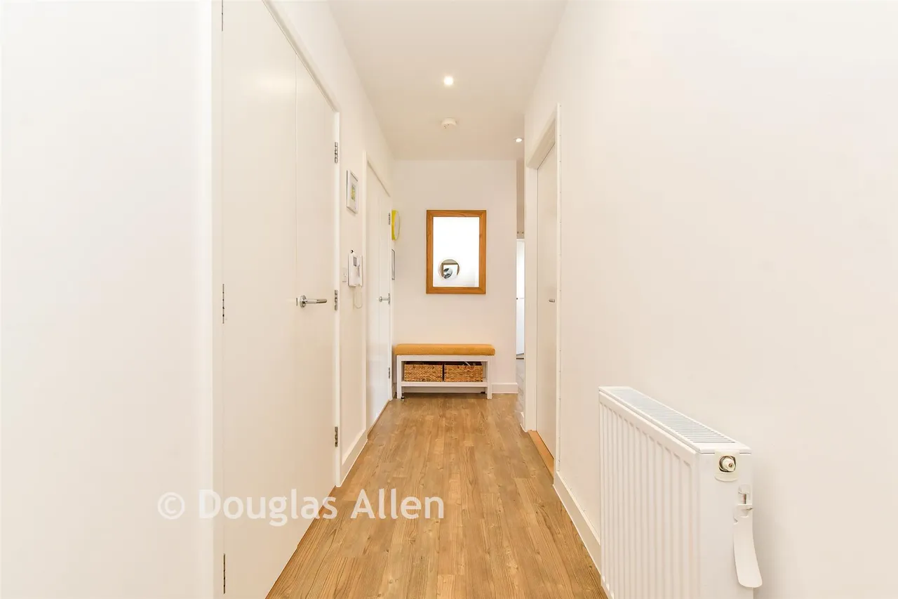 Safflower Lane, Harold Wood, RM3, photo 12