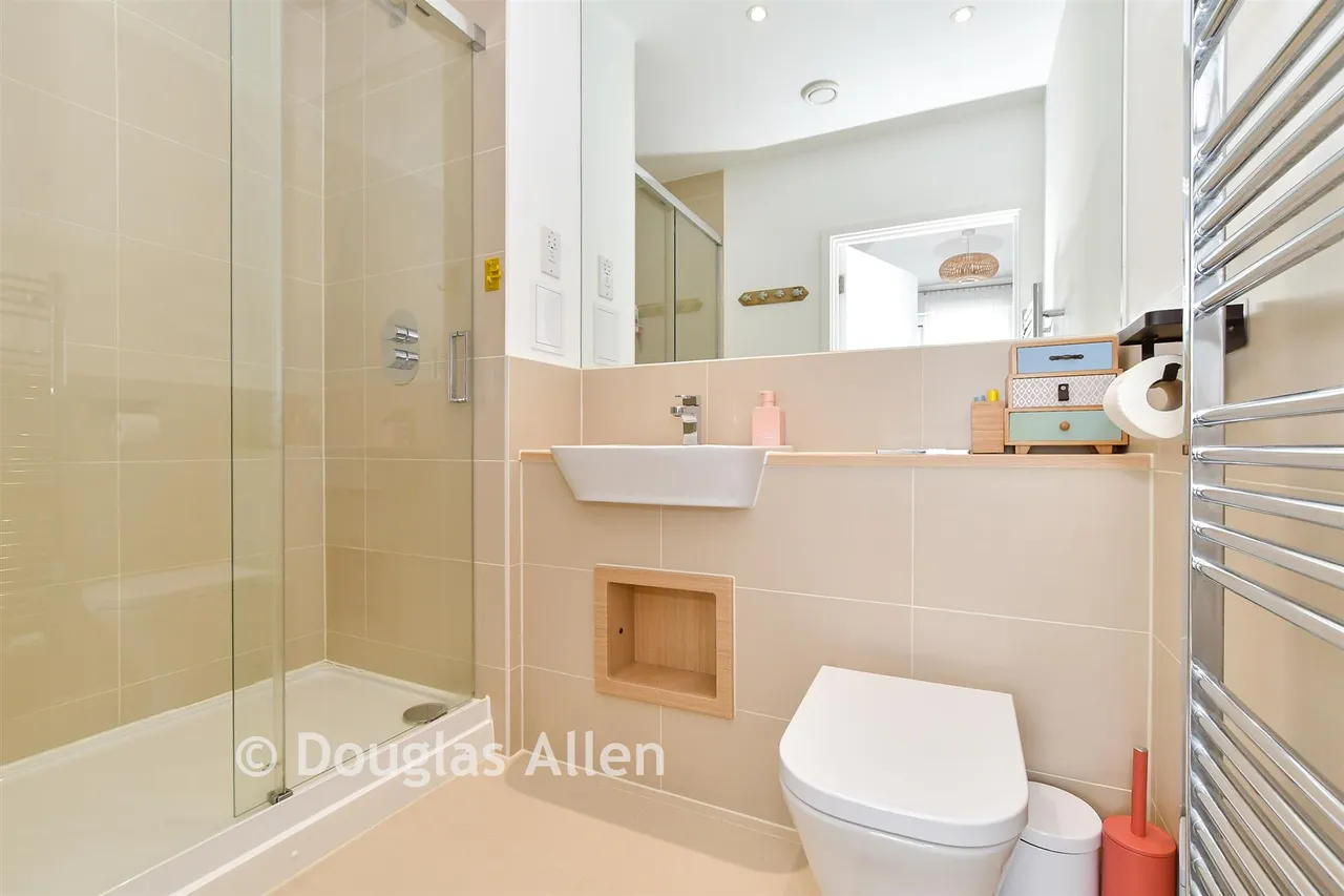 Safflower Lane, Harold Wood, RM3, photo 8