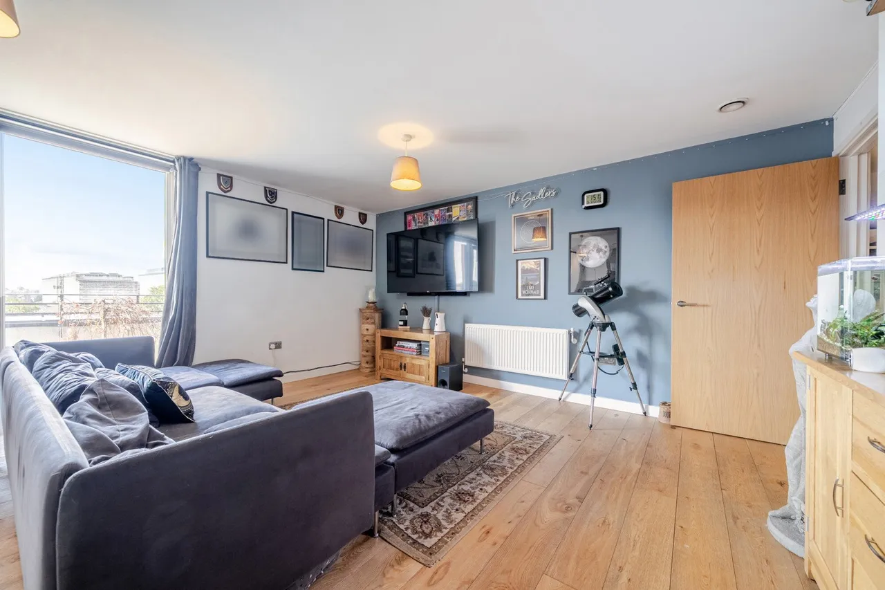 Blackwall Lane, SE10, photo 13