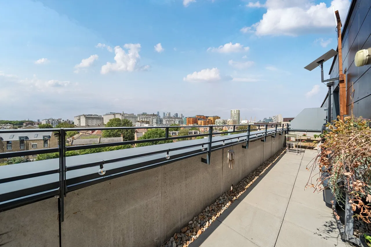 Blackwall Lane, SE10, photo 10