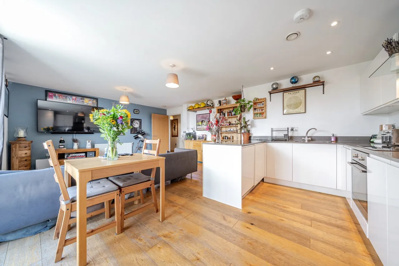 Blackwall Lane, SE10, photo 2