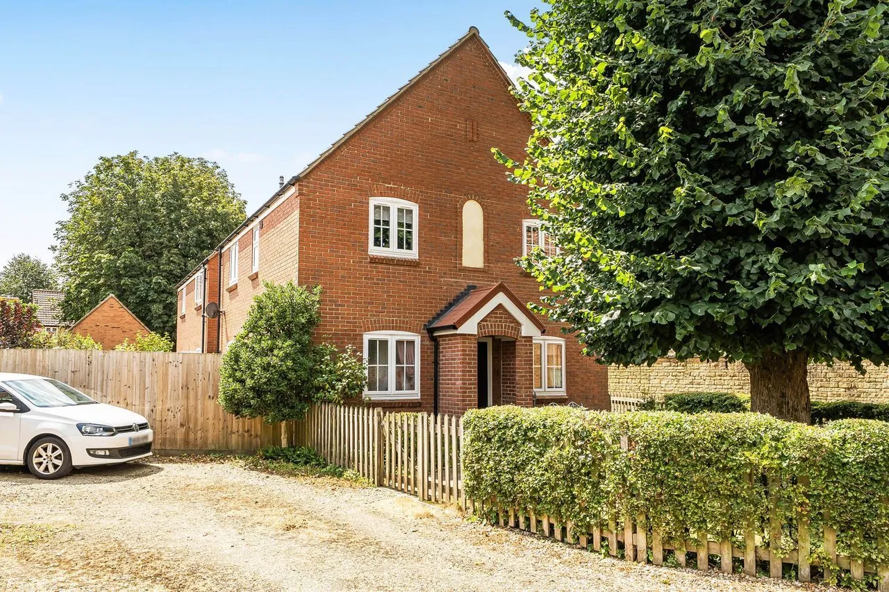 3 bed house for sale, Nightingale Grove, Shepton Mallet, BA4