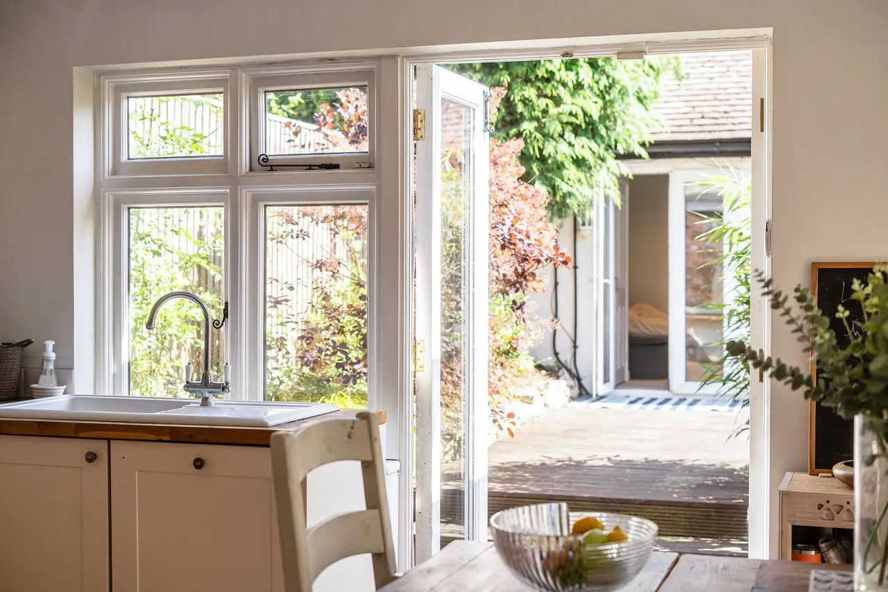 New Road, Midhurst, GU29, photo 10