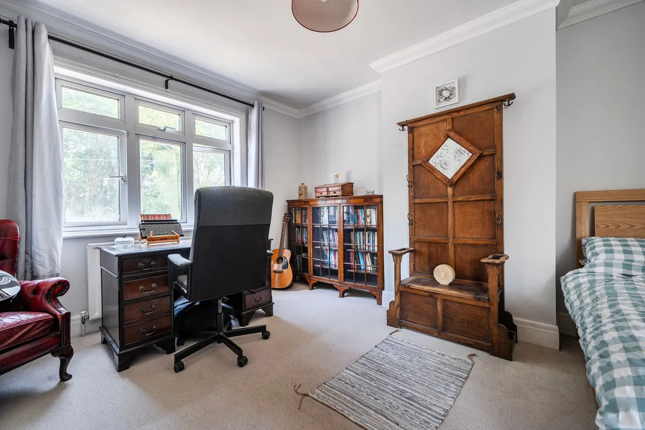 New Road, Midhurst, GU29, photo 11