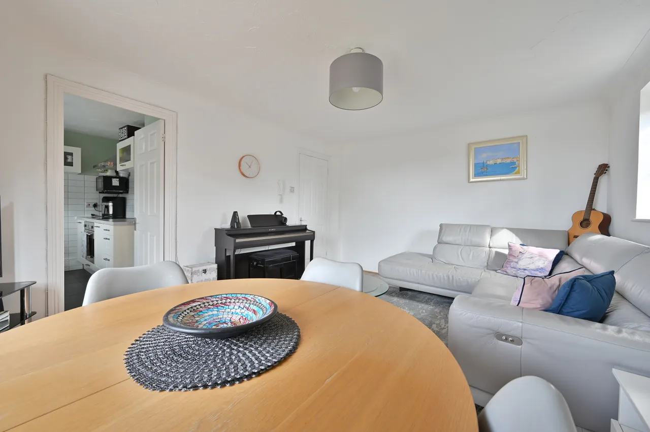 23 Harlech Road, Abbots Langley, photo 8
