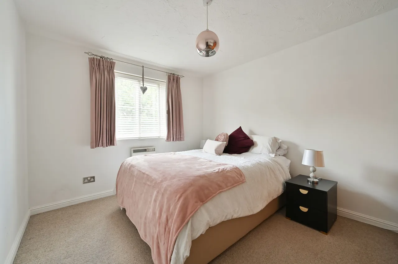 23 Harlech Road, Abbots Langley, photo 6