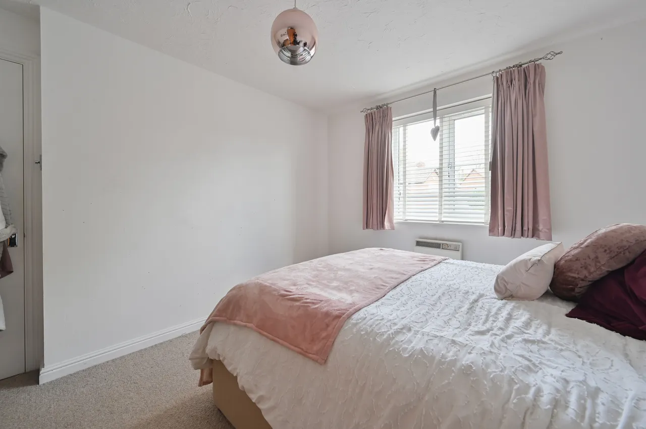 23 Harlech Road, Abbots Langley, photo 9
