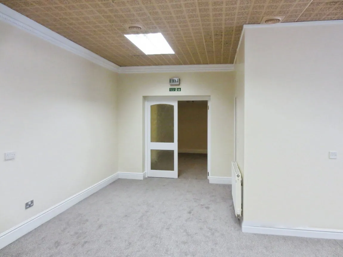Millbank Road, Rhyl, Denbighshire, LL18 4NY, photo 3