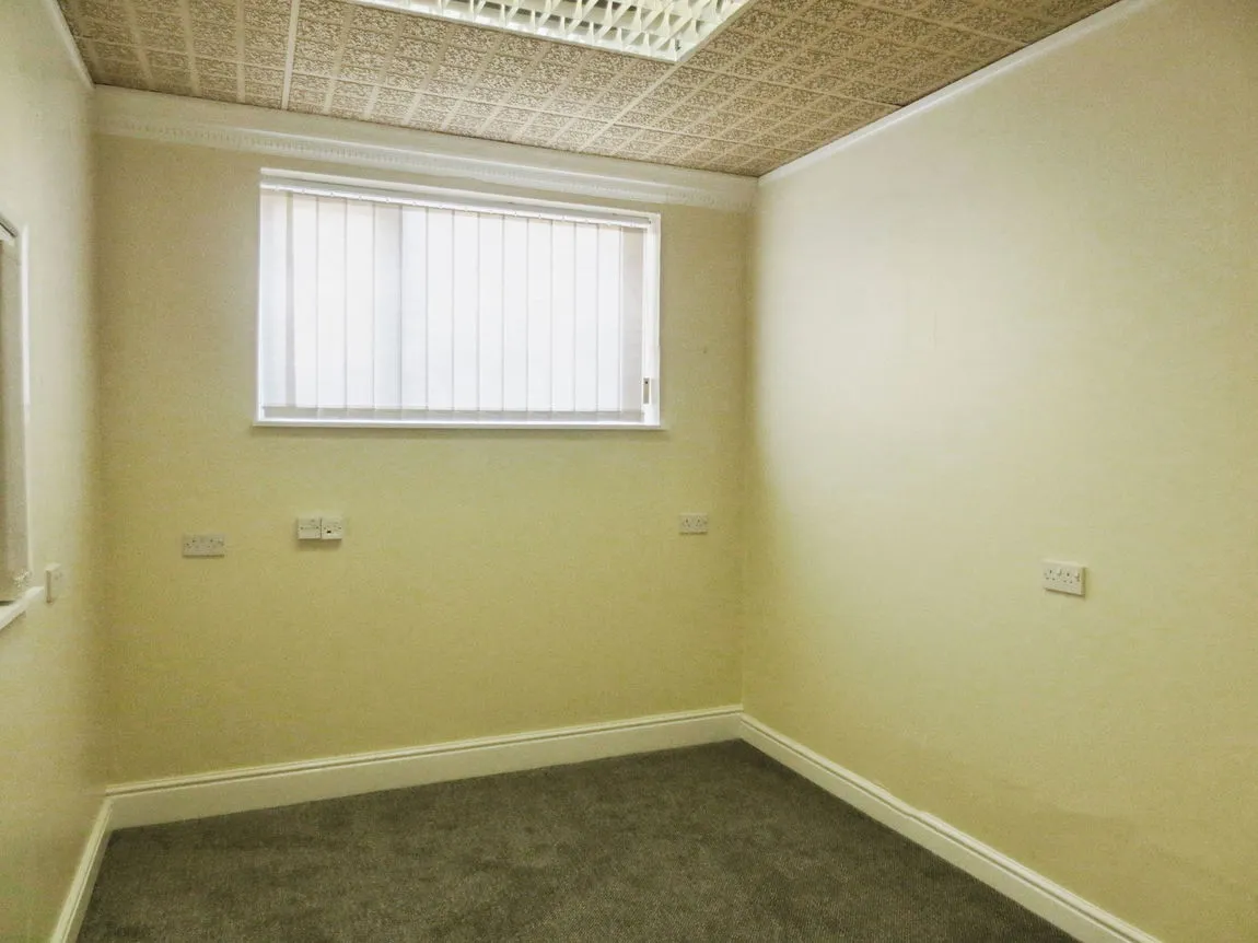 Millbank Road, Rhyl, Denbighshire, LL18 4NY, photo 16