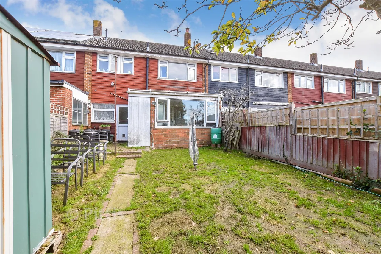 Wellington Road, Ryde, PO33, photo 10