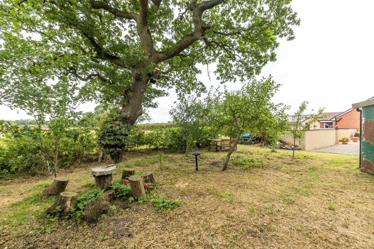 Croston Lane, Charnock Richard, PR7, photo 9