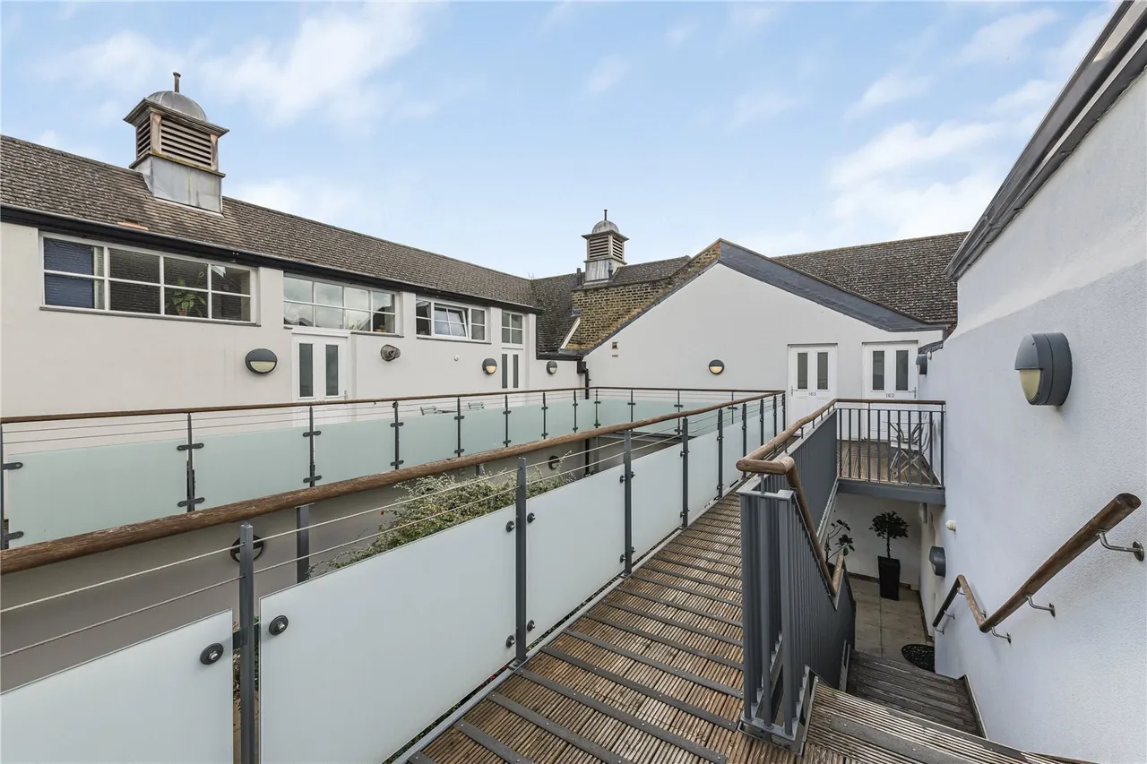 Bagleys Lane, Fulham, London, SW6, photo 10