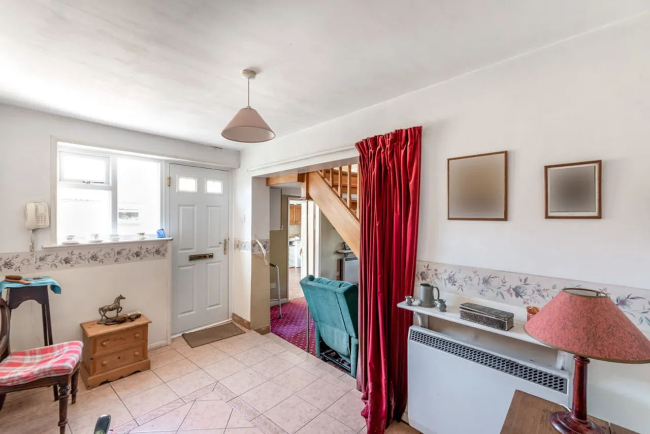 Main Street, Laneham, DN22, photo 6