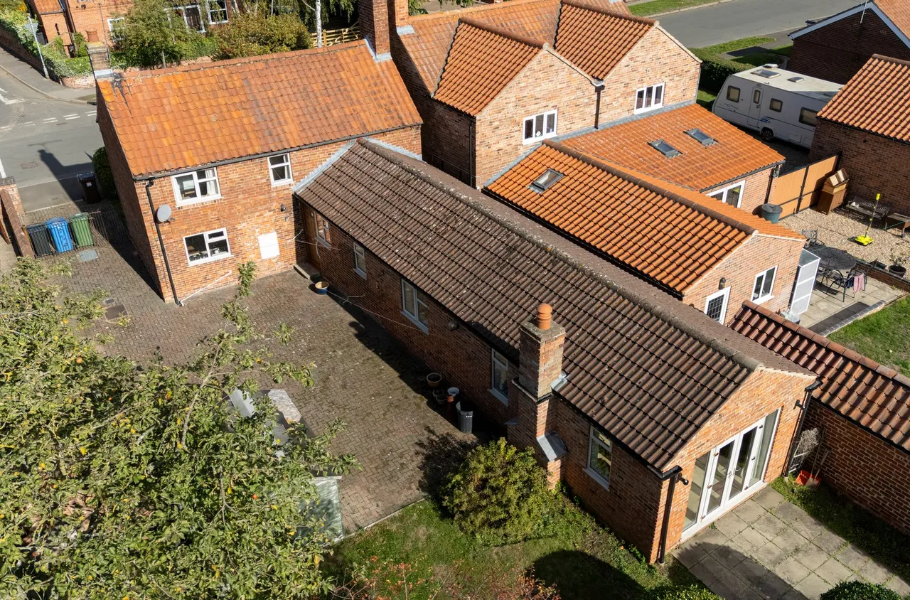 Main Street, Laneham, DN22, photo 17