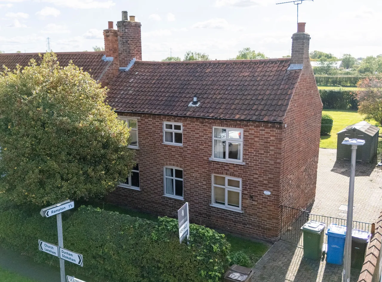 Main Street, Laneham, DN22, photo 18