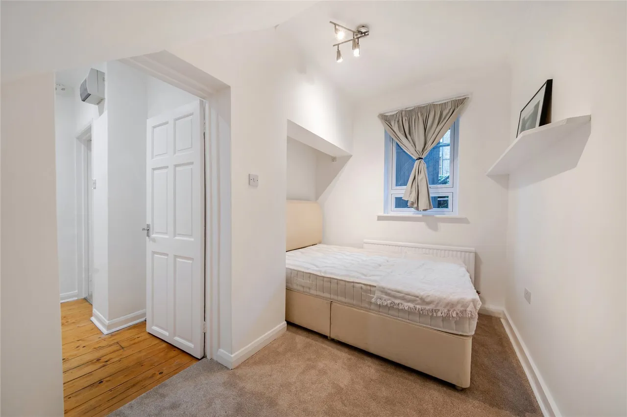 Bassett Road, London, W10, photo 8